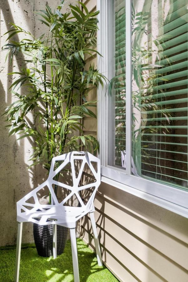 Willow Suite Langley Luaran gambar